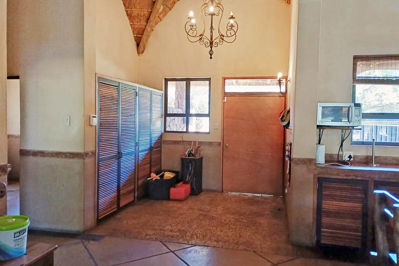 5 Bedroom Property for Sale in Vaalkop Dam North West